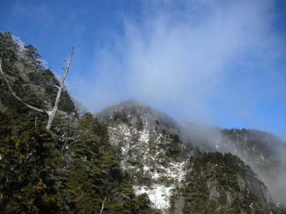 青空の大普賢岳
